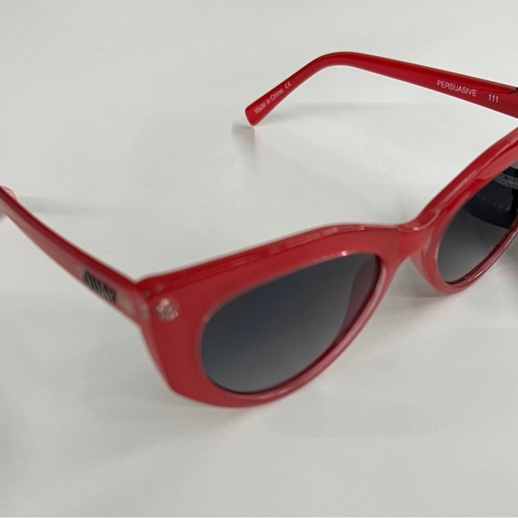 NWT Quay PERSUASIVE red/blk smoke MEDIUM size cat eye - Picture 4 of 7